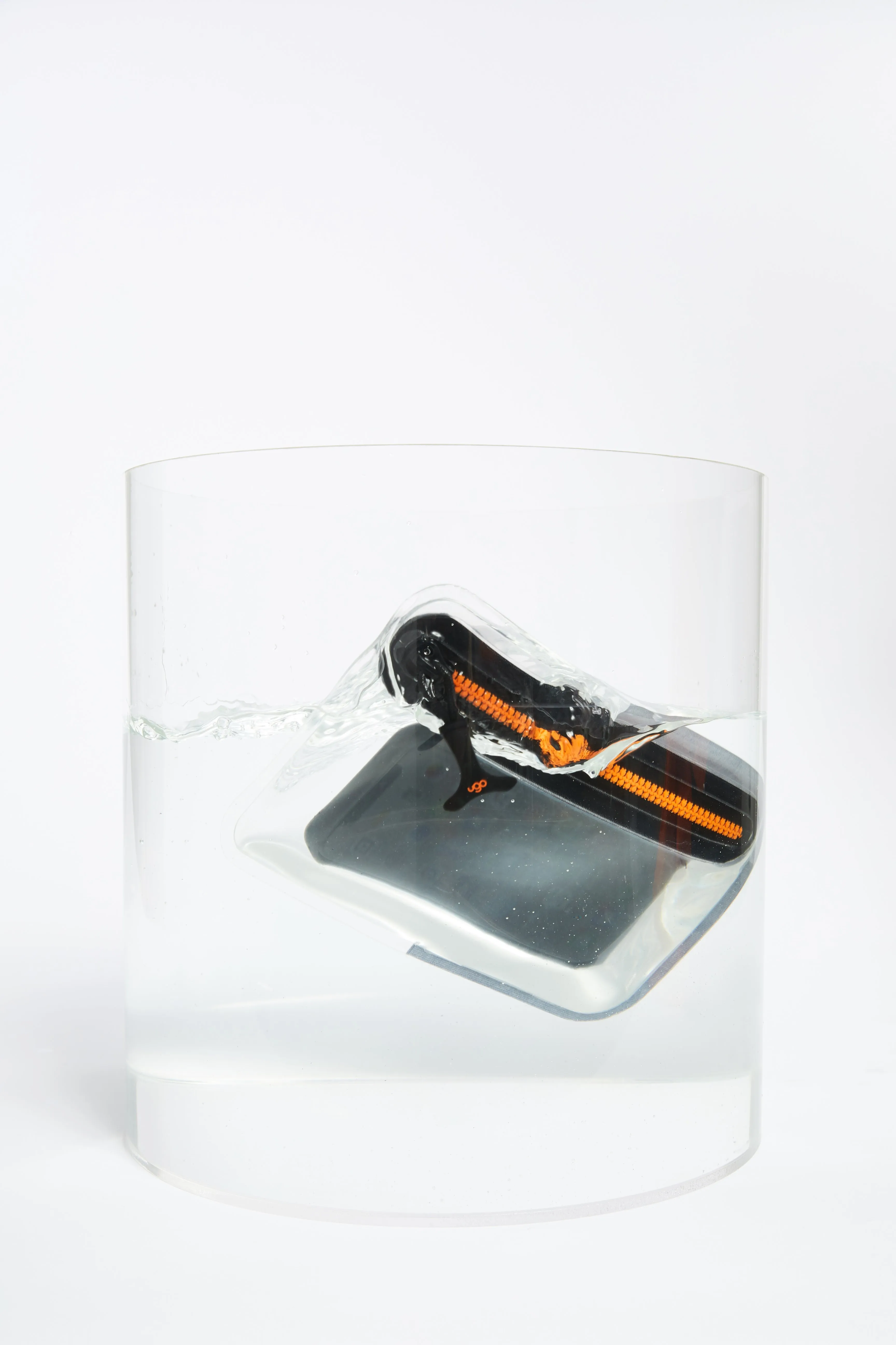 ugo® SLIM Orange Geo Collection